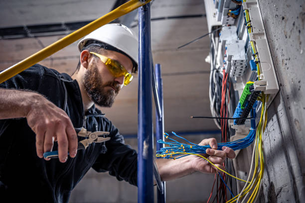 Best Emergency Electrical Repair  in Englewood, TN